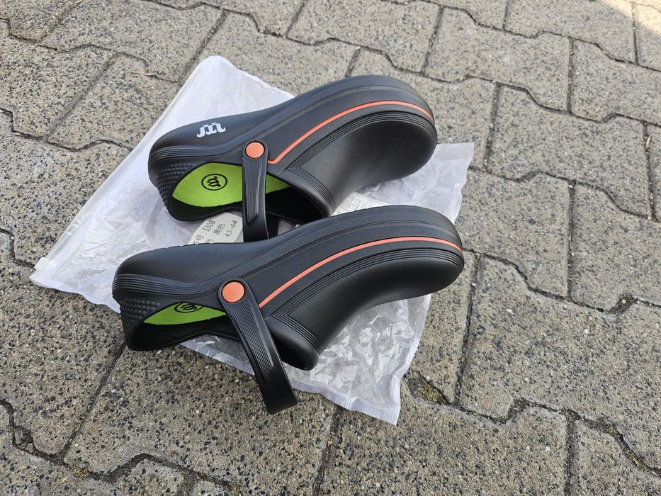 Мъжко  Сабо с еластична стелка