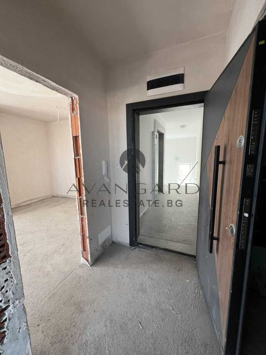 Продава се Двустаен апартамент в Пловдив, Остромила - 200 кв.м за 765 €/кв.м - Снимка #4