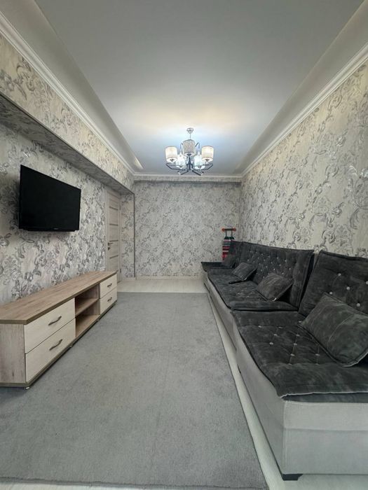 Ц-5 Продаётса 2/2/4 Метро минор 55кв.м