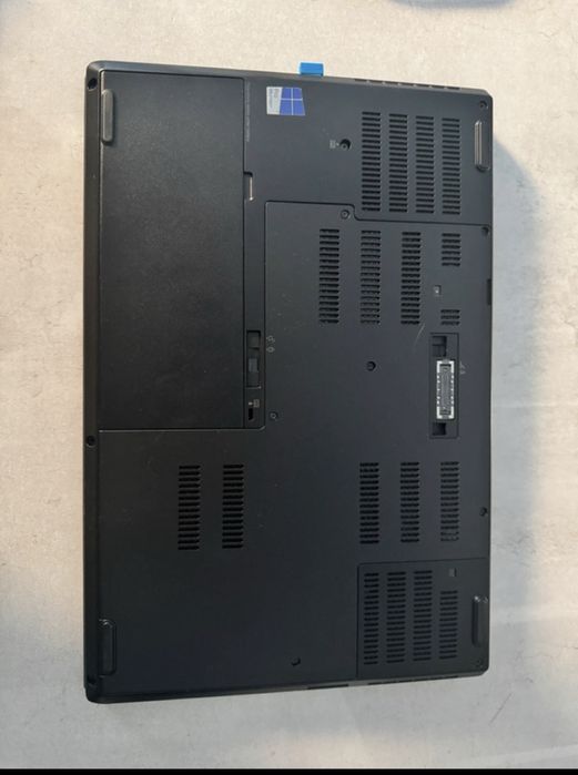 Laptop ThinkPad  P50- Lenovo