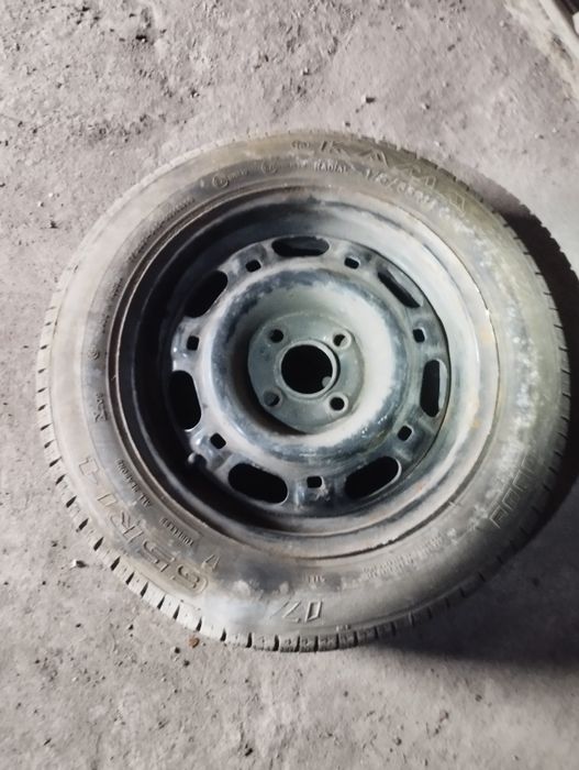 Запаска и диск на Фольксваген