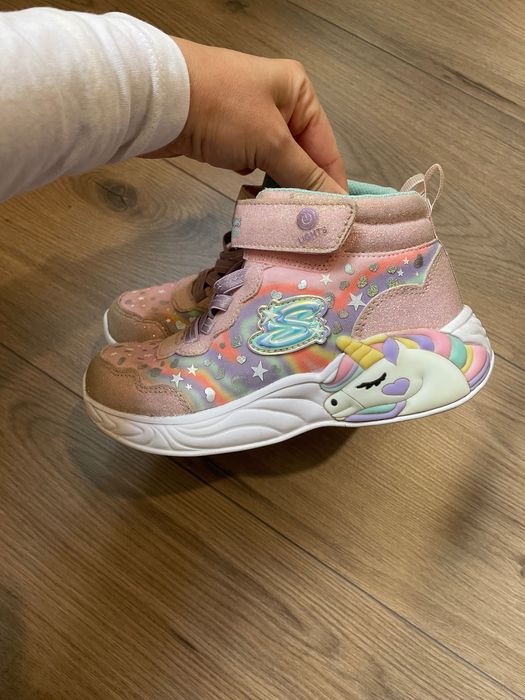 Детски светещи обувки Skechers  28,5