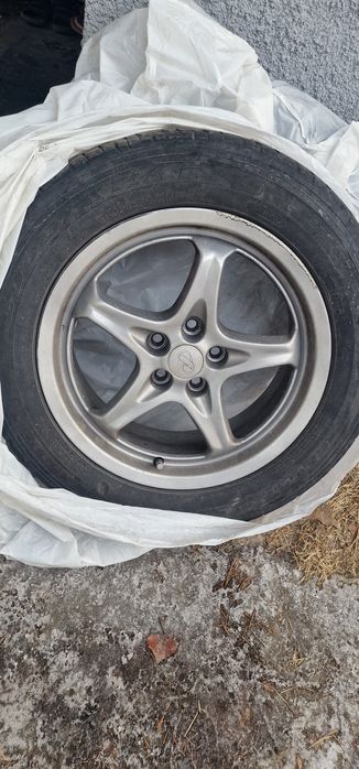 Продам летние шинй с дисками комплект на 16