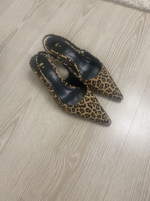 Pantofi zara animal print