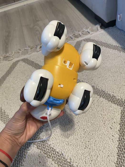 Catel pe roti cu sunete si lumini