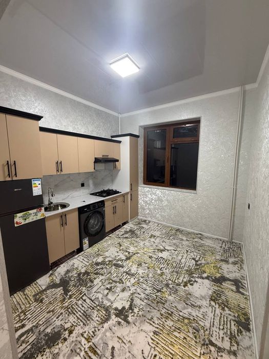2 хонали килинган 3 каватда жойлашган квартира сотилади. 5 каватли янг