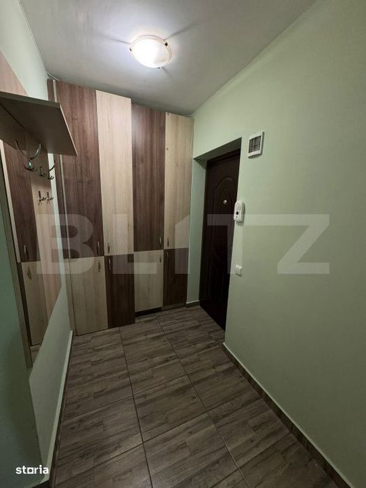 Apartament 2 camere, decomandat, parcare, zona Teilor