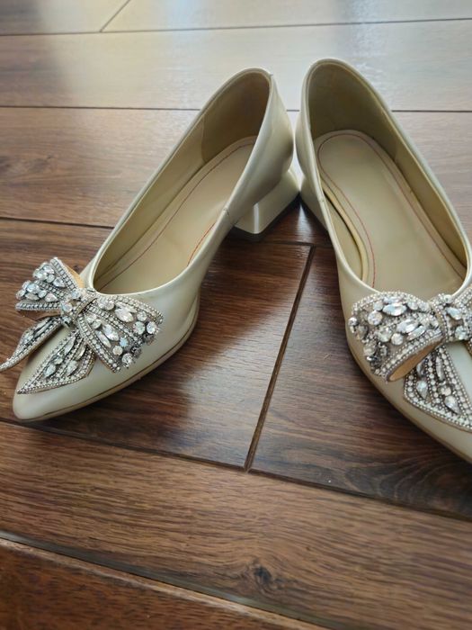 Balerini bej cu fundita piele naturală marimea 34