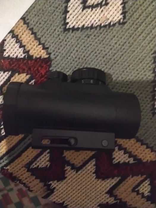 Vizor Red Dot 1x40RD, cu montura telescopica de 11-22 mm (1X40RD),nou