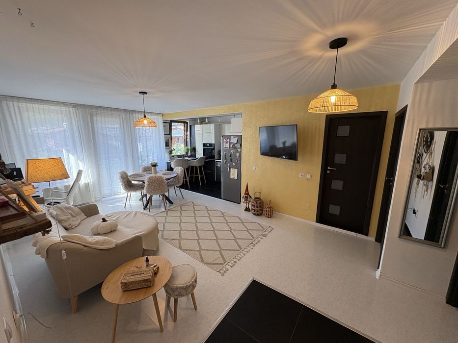 Apartament 3 camere, 64 mp + 2 balcoane | Parcare inclusă | Sub Cetate Persoana fizica 0 Comision — fotografia 1