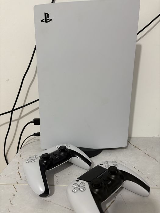 Продам PS 5 в идеальном состоянии!!!