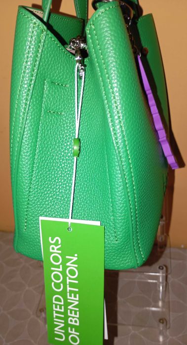 Чанта дамска Benetton BNT-1507-GRN. Нов модел.