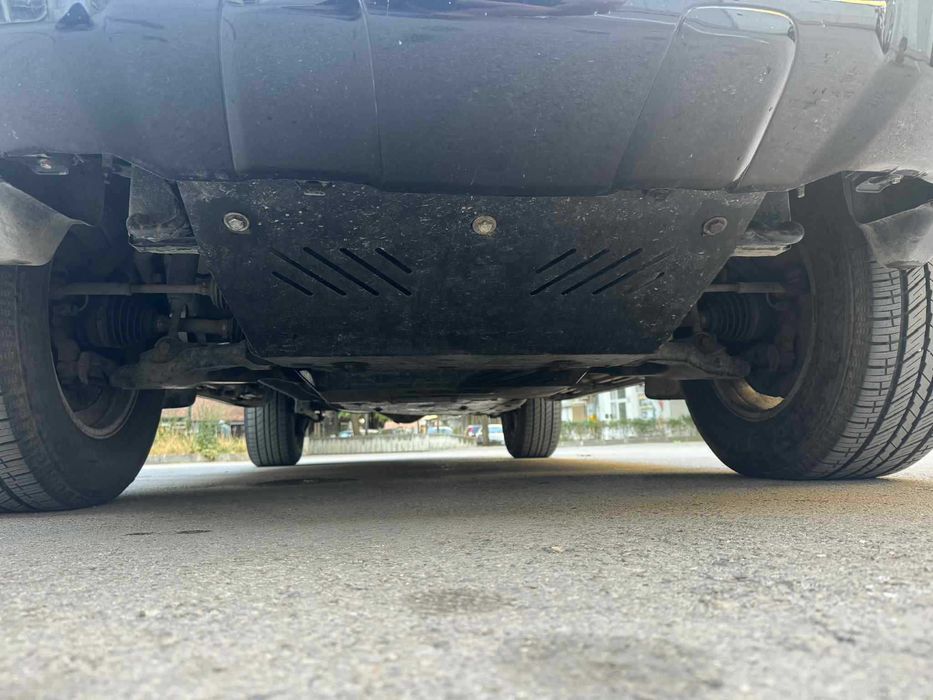 toyota land cruiser j120 luxyry кожа нави печка теглич