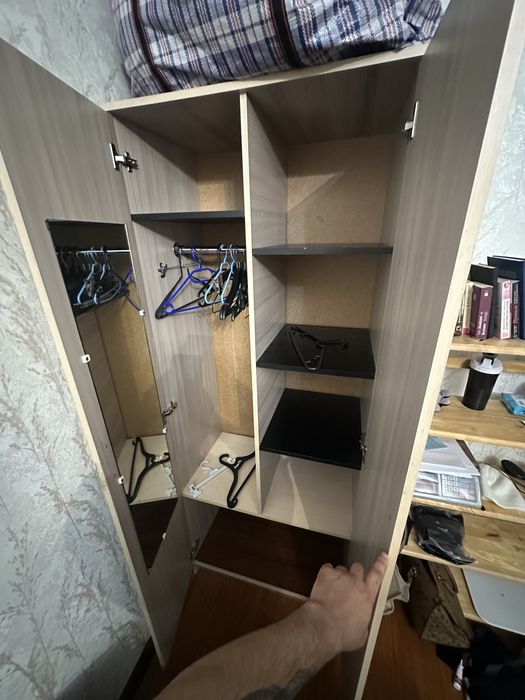 Продам шкаф не дорого местительная