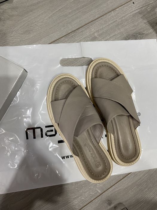 Продам кожаные шлепанцы