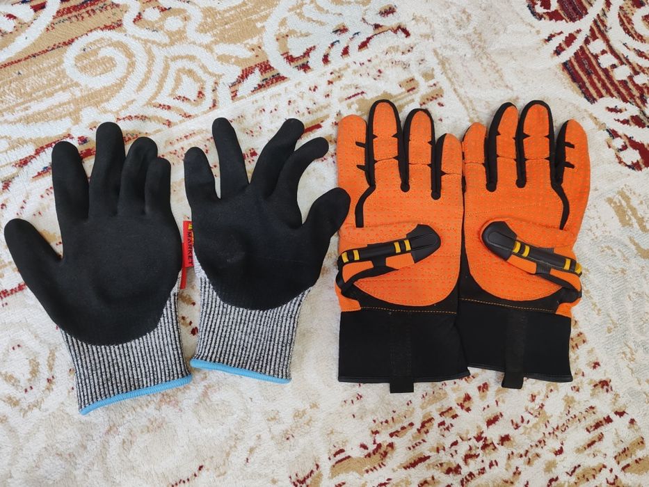 Противоударные перчатки