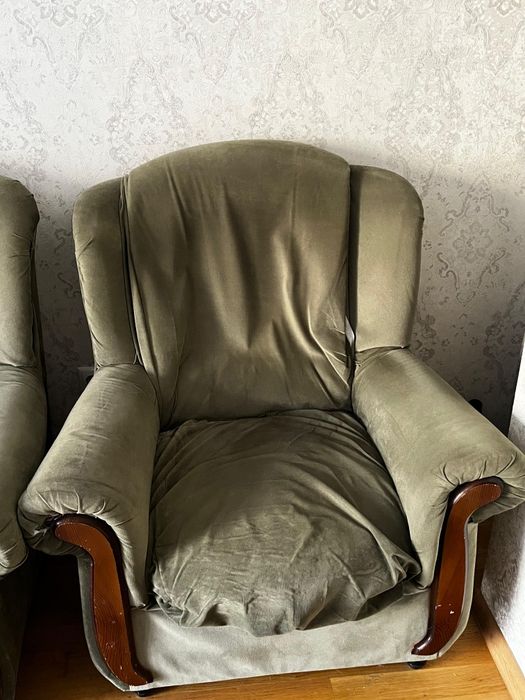 Диван с креслами