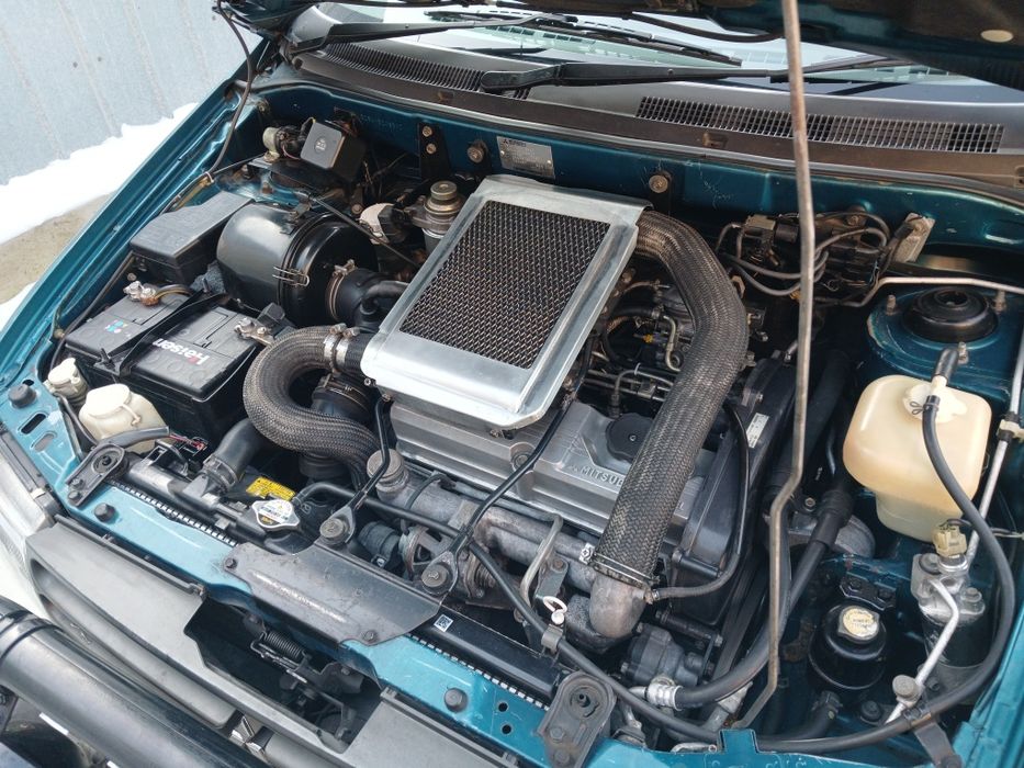 Продам машину RVR