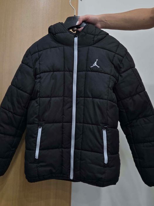 Зимно яке Jordan