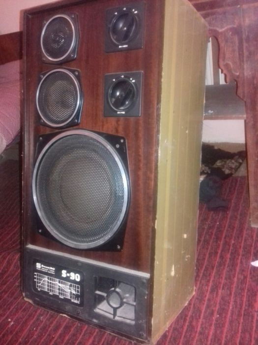 Установка Усилител Калонка Магнитафон в Авто