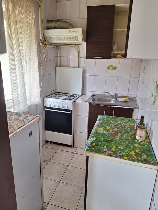 Inchiriez garsoniera cf 1