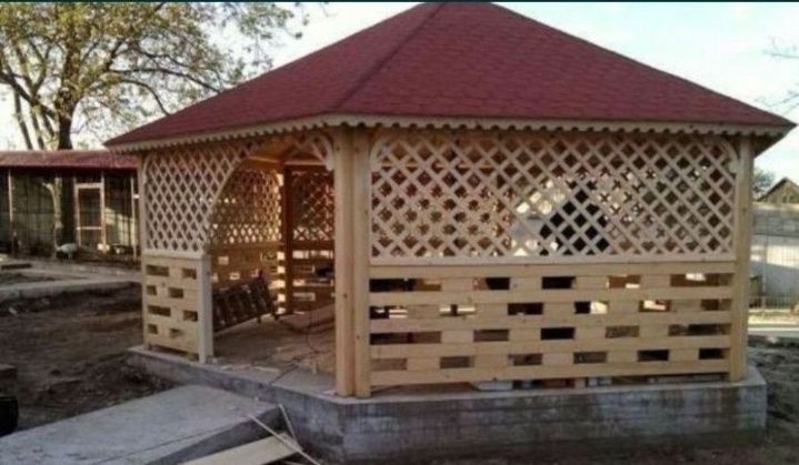 Vând foișoare din lemn