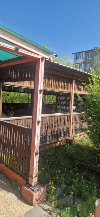 Летний павельен, кафе
