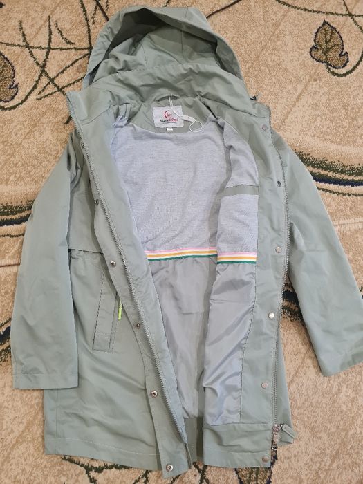 Продам детский  плащ