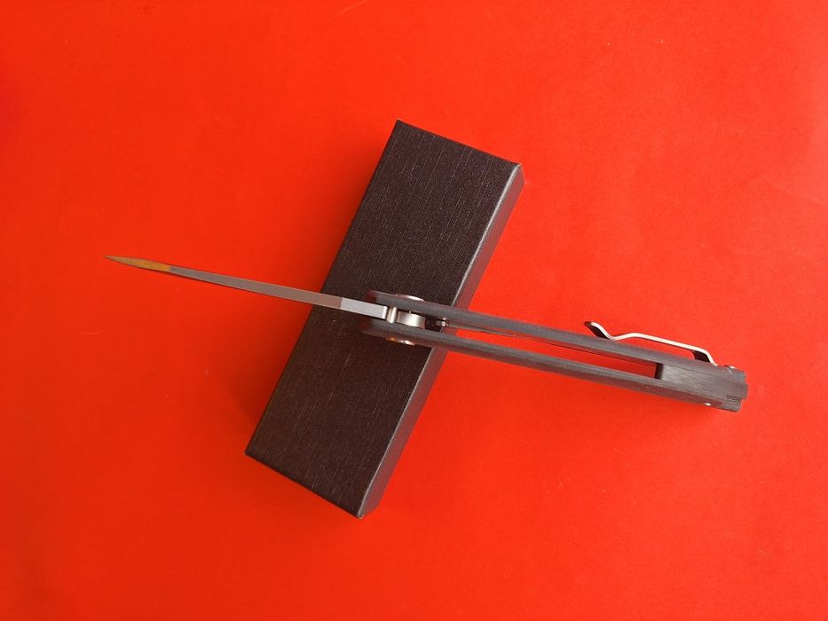 Сгъваем нож-стомана D2,дръжка G10