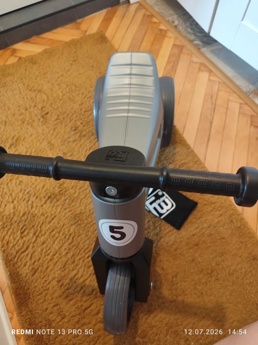 Tricicleta Funny Wheels 2 in 1 Rider fără pedale