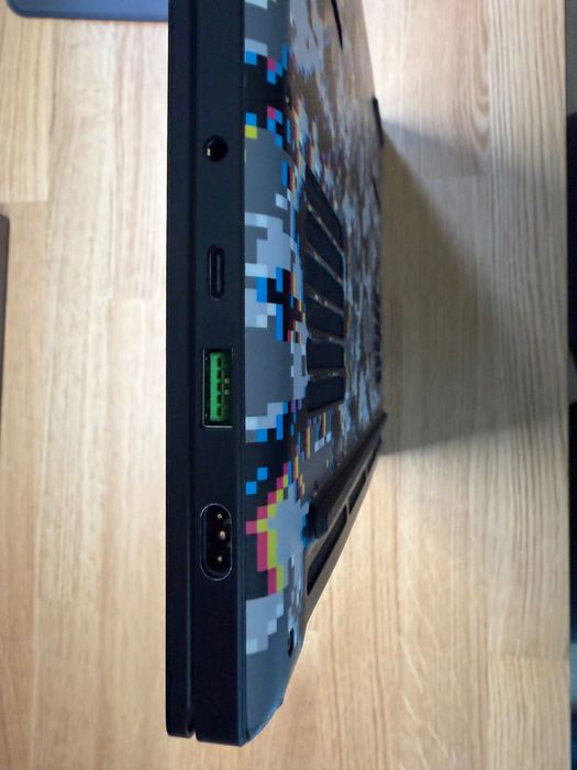 Razer Blade 14 - RTX 4060 - Ryzen 9 7940HS - 32GB