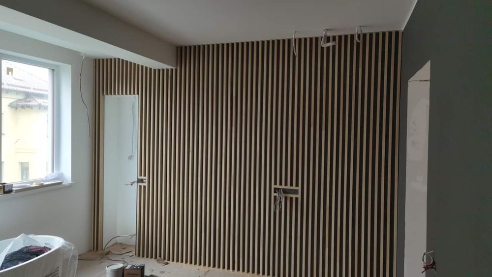Riflaje lemn stratificat, banda led încorporată,privacy wall Calafat ...