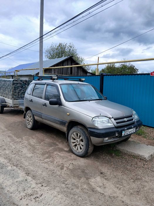 Продам машину Нива Шевроле