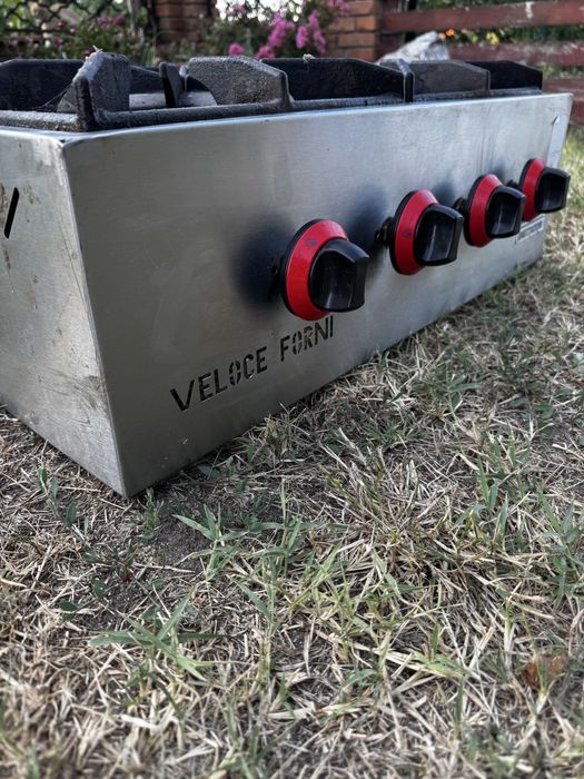 Aragaz profesional pe gaz 4 ochiuri – Veloce Forni – Fontă + Inox