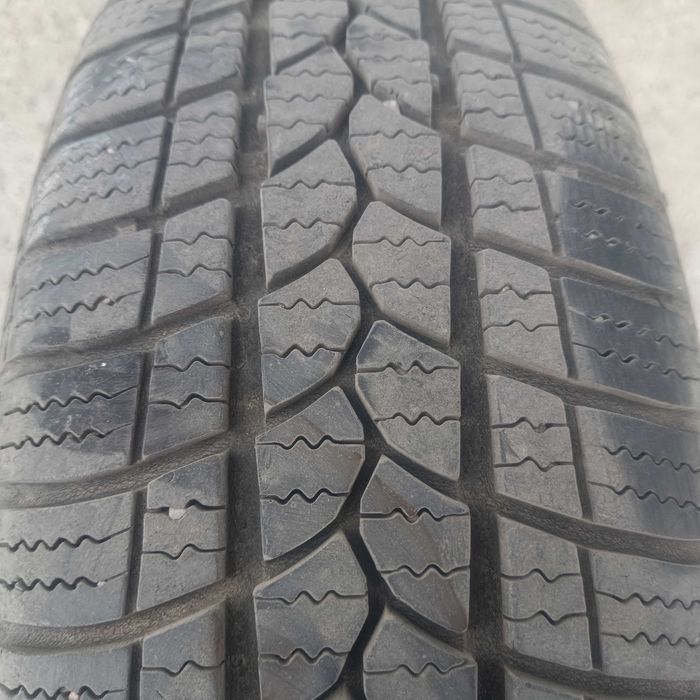 Зимни гуми с джанти на един сезон 4 броя