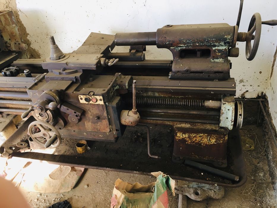 Токарьный станок