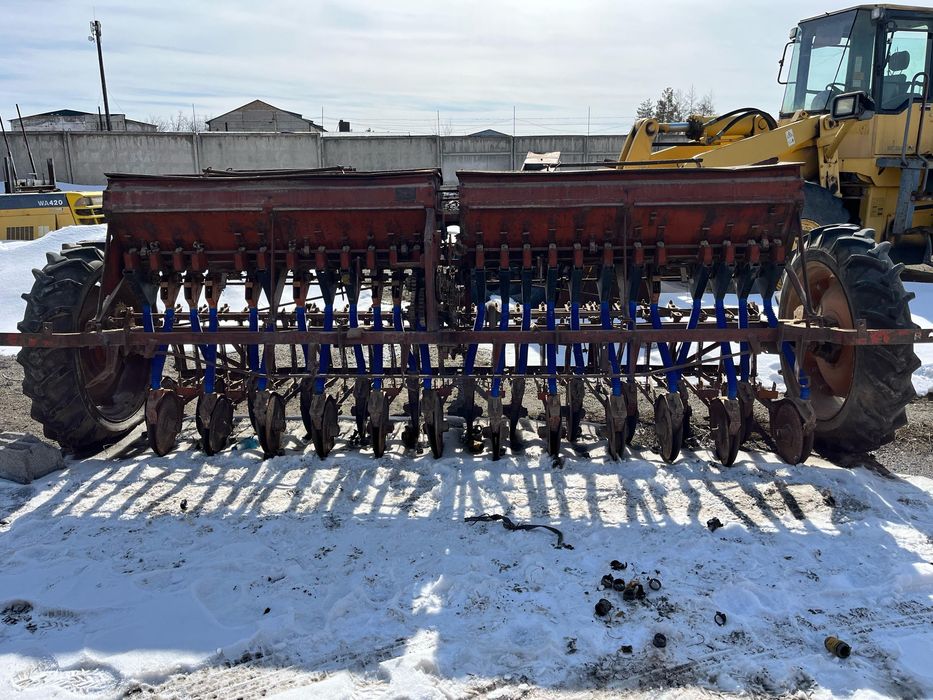 Продам сеялки звоните