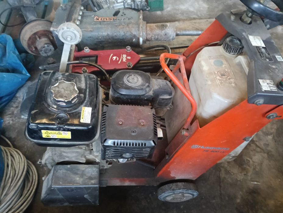 Mașină tăiat asfalt Husqvarna FS 400 LV