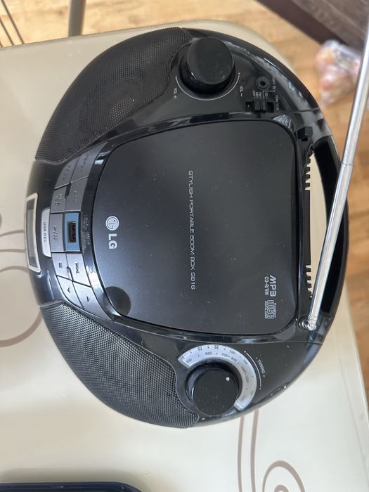 Продаю магнитолу