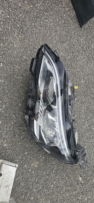 Far stg.cu Drl complect echipat Peugeot 3008..5008 din 2018