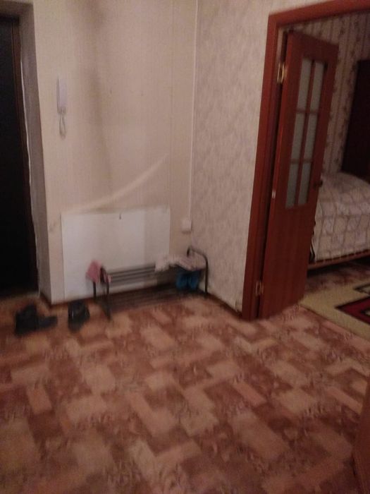 Сдается 1 комн кв в 10 мкр.