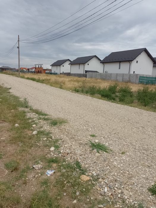 Teren intravilan de vânzare zona Prelungirea Craiovei