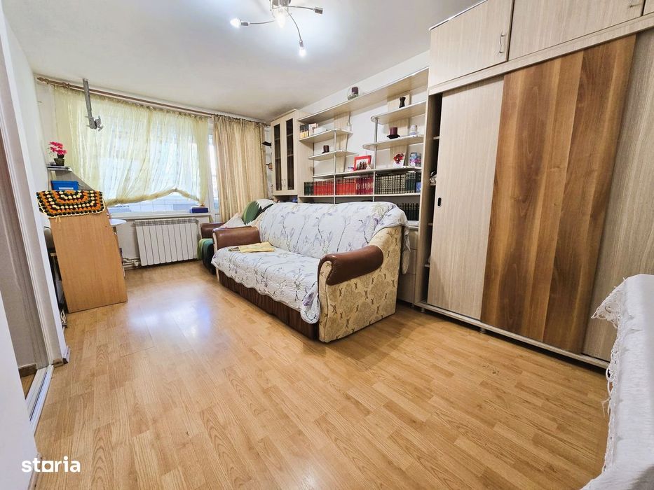 Garsoniera mare DE INCHIRIAT (zona PECO -PENNY)