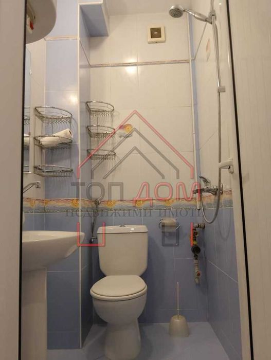 Дава се под наем Тристаен апартамент в Варна, Център - 80 кв.м за 561 € - Снимка #12