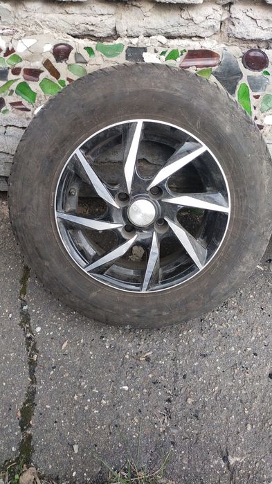 Продам диски с резиной на 13