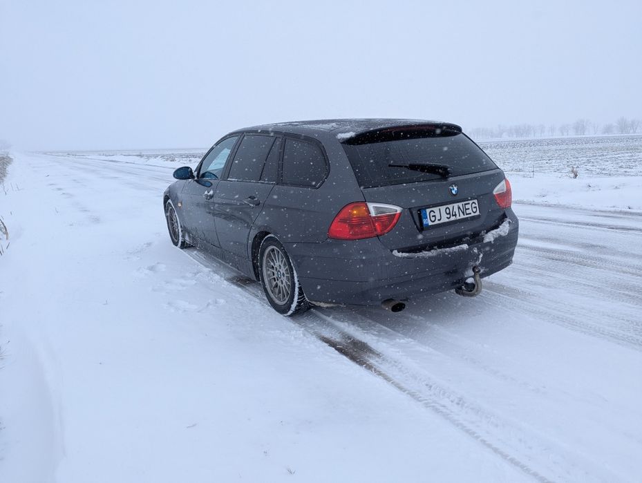 Vând BMW An 2007