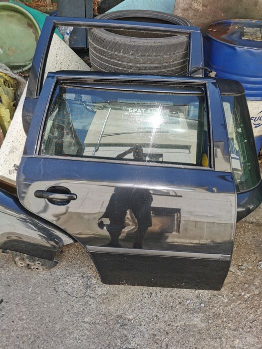 Врата задна дясна шкода октавия 1 комби