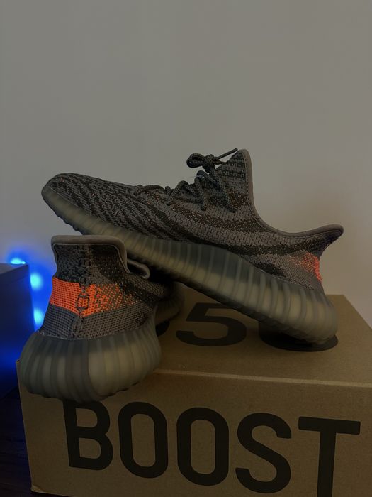 Yeezy Boost 350 V2 Beluga