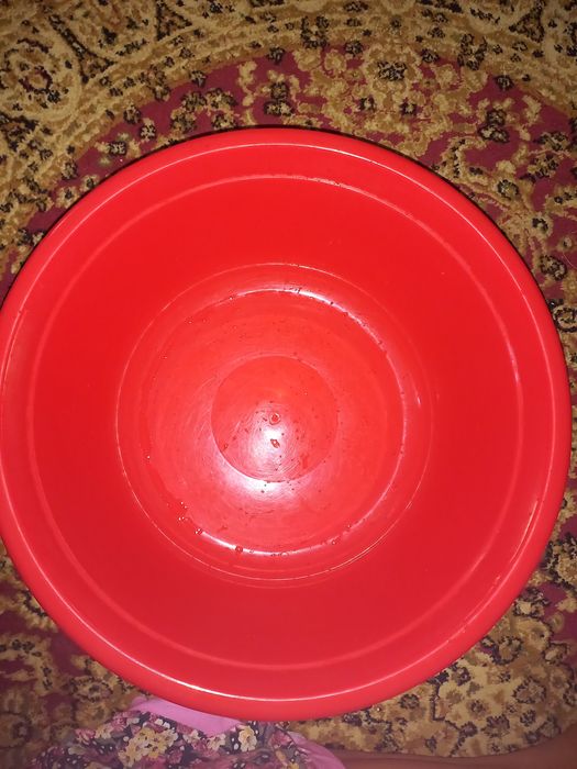 Тазик 20 литров.