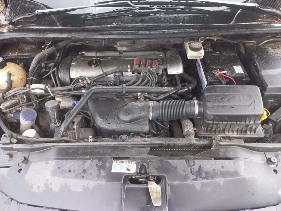 Capota far aripa radiator usa Motor cutie  Peugeot 307 piese